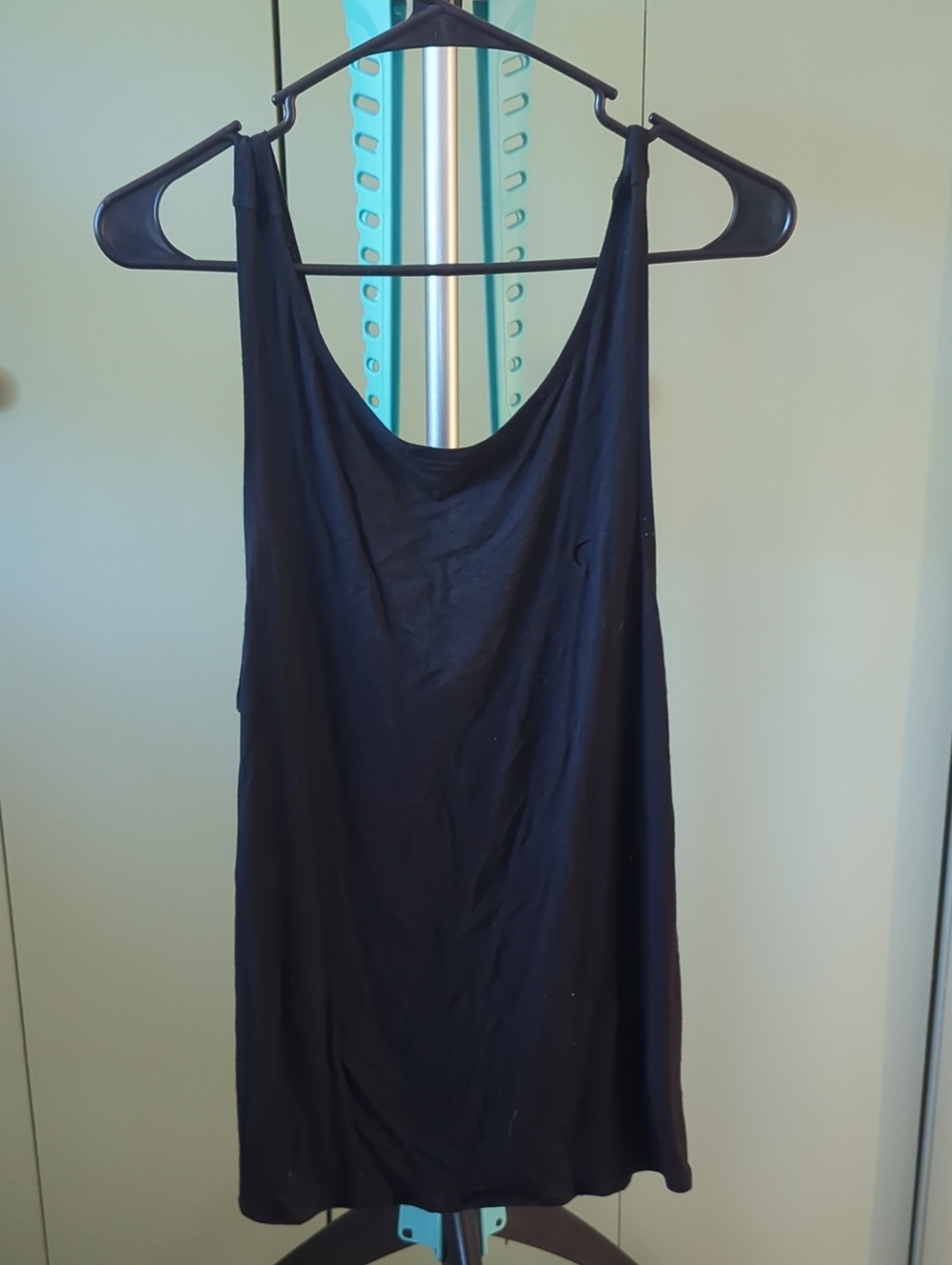 ZYIA Black Scoop Neck Tank Top